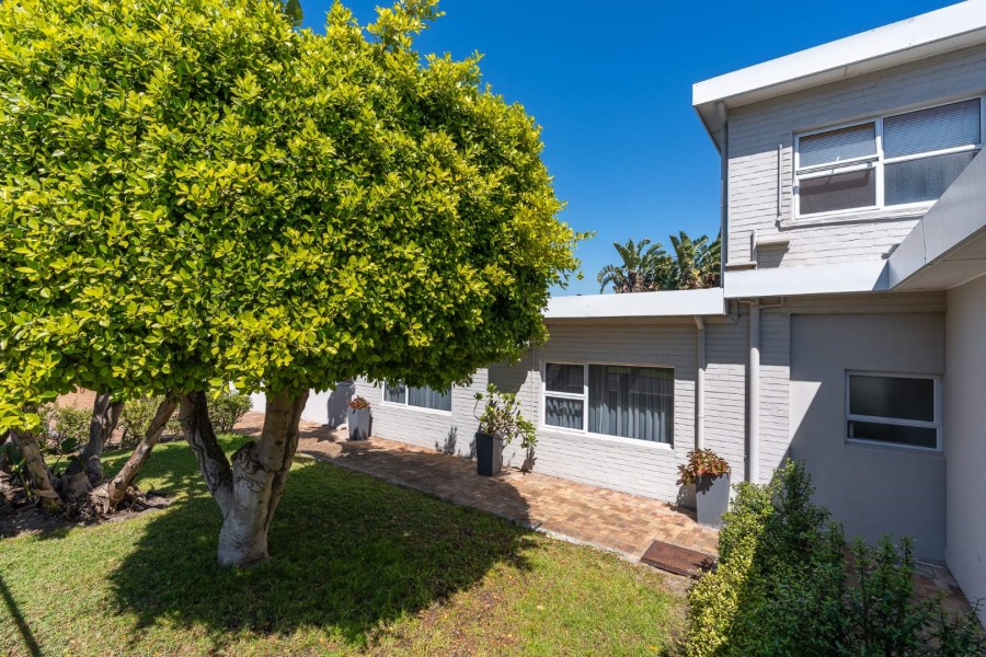 6 Bedroom Property for Sale in Milnerton Western Cape